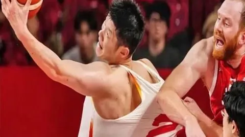 追梦格林之路8868体育登录：勇士抉择还是詹姆斯同行指南